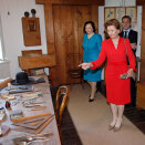 Queen Sonja and Barbara Mikli&#269; Türk view an exhibition at Ple&#269;nik House. (Photo: Lise Åserud / Scanpix)
